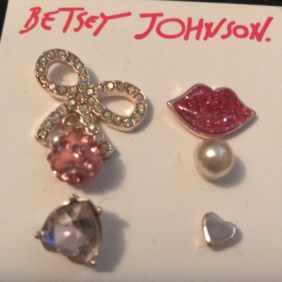 Betsey Johnson Accessories - BETSEY JOHNSON STUD EARRINGS SET!
